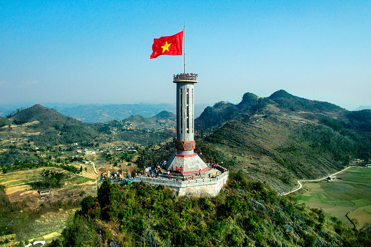 KHÁM PHÁ THUNG LŨNG MAI CHÂU