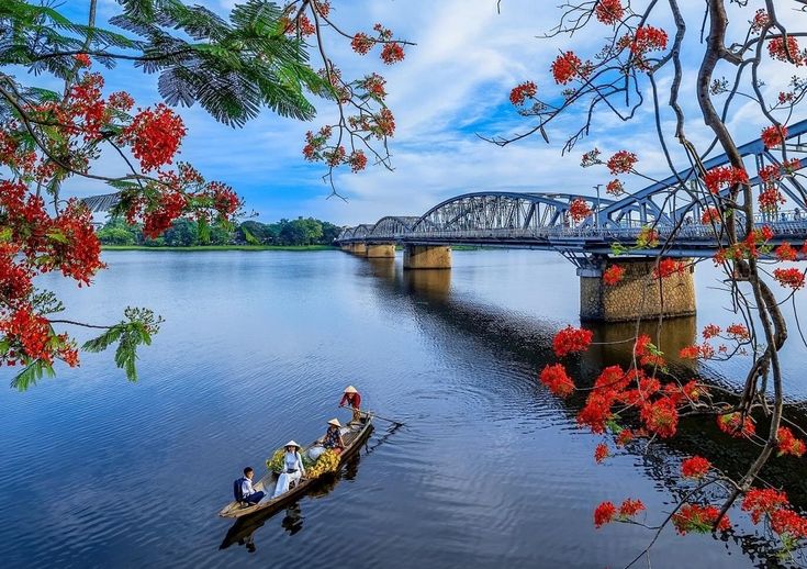 Khám phá Huế 1 ngày - Hành trình vượt thời gian