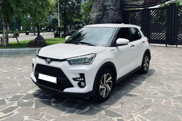THUÊ XE NGUYÊN NGÀY TẠI ĐÀ NẴNG VÀ HỘI AN ( CÓ LÁI XE)